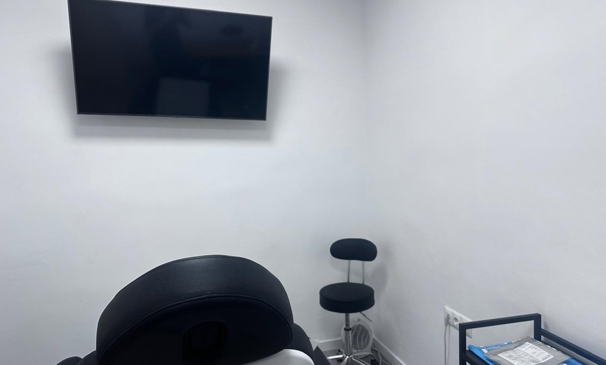 Image 4: Regeneración facial con bioestimulación, silicio o silicio y vitaminas