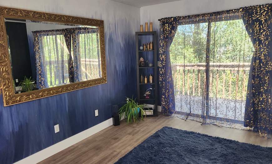 Image 3: 60 or 90 Minute Swedish, Hot Stone, Therapeutic or Deep Tissue Massage