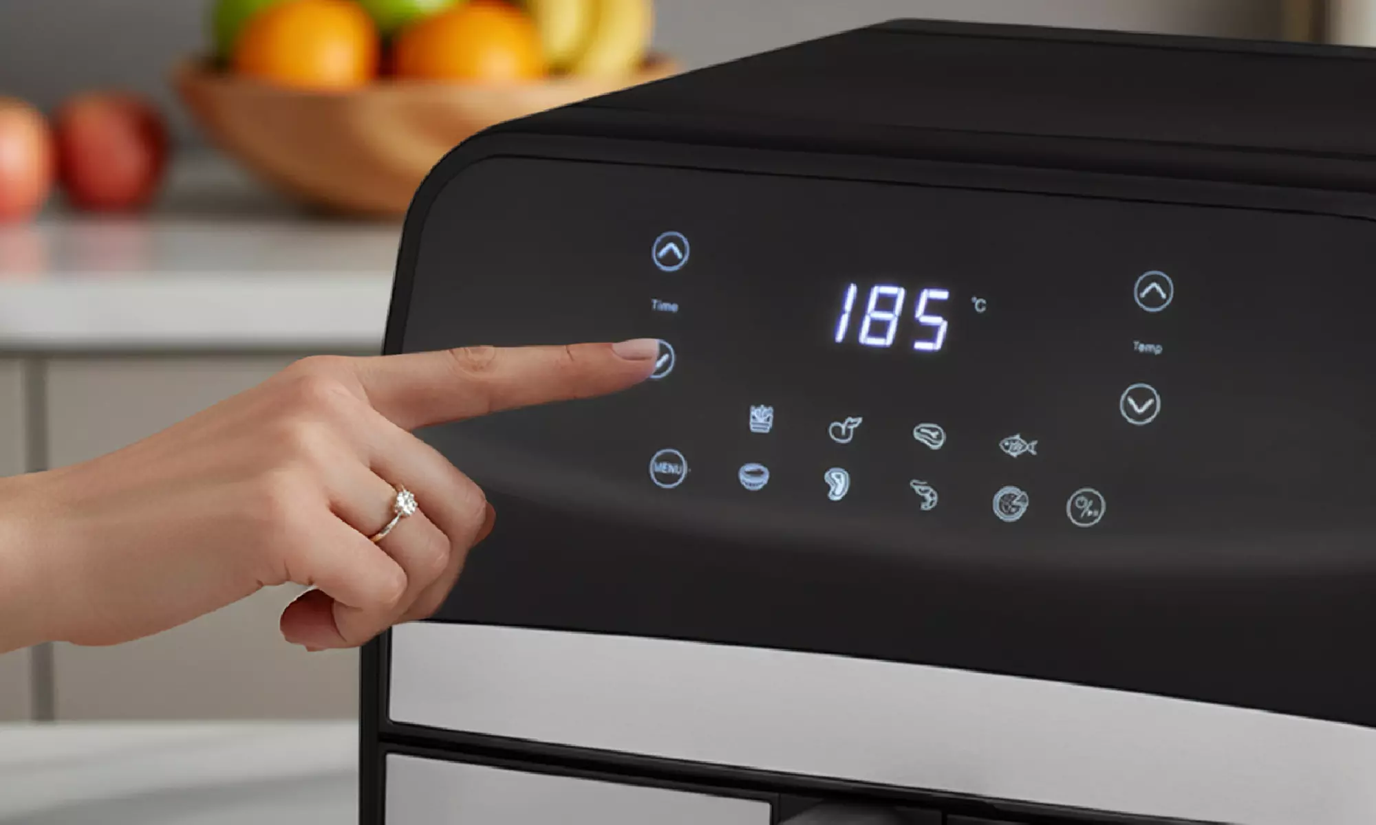 Friggitrice ad aria con display LED touch