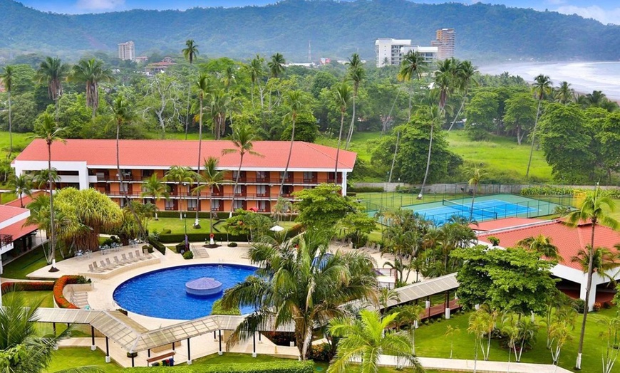 Image 5: ✈ 3-Nt All-Incl. Costa Rica Trip with Air & Car from Travel by Jen