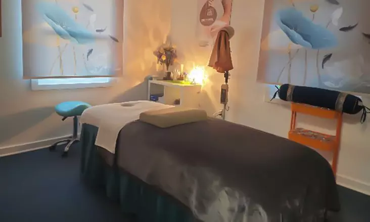 Relax with 60, 90, or 120 Minutes Relaxation Massage