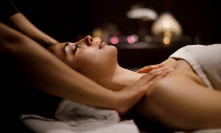 Image 7: 1, 2 o 3 sesiones de masaje descontracturante de duración a elegir