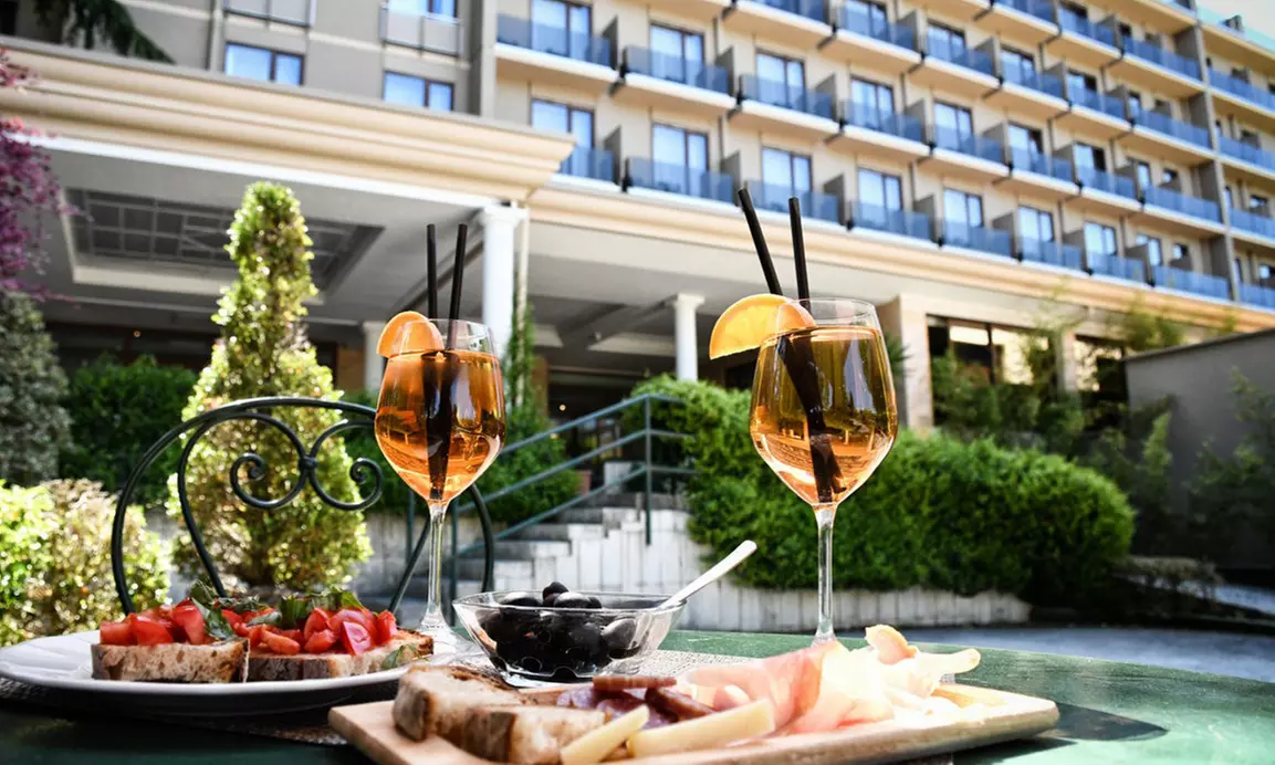 Fiuggi 4*: camera Superior con colazione, mezza pensione e Spa