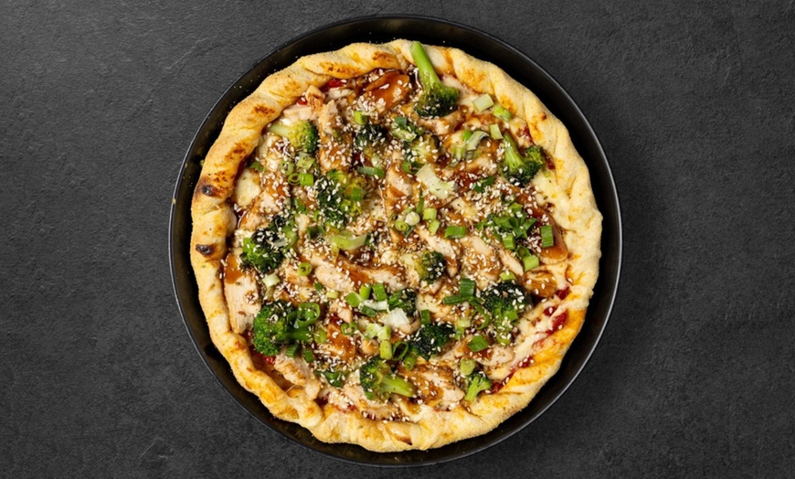 Image 8: Authentische Pizza-Vielfalt: 1–4 Holzofen-Pizzen (30 cm) nach Wahl