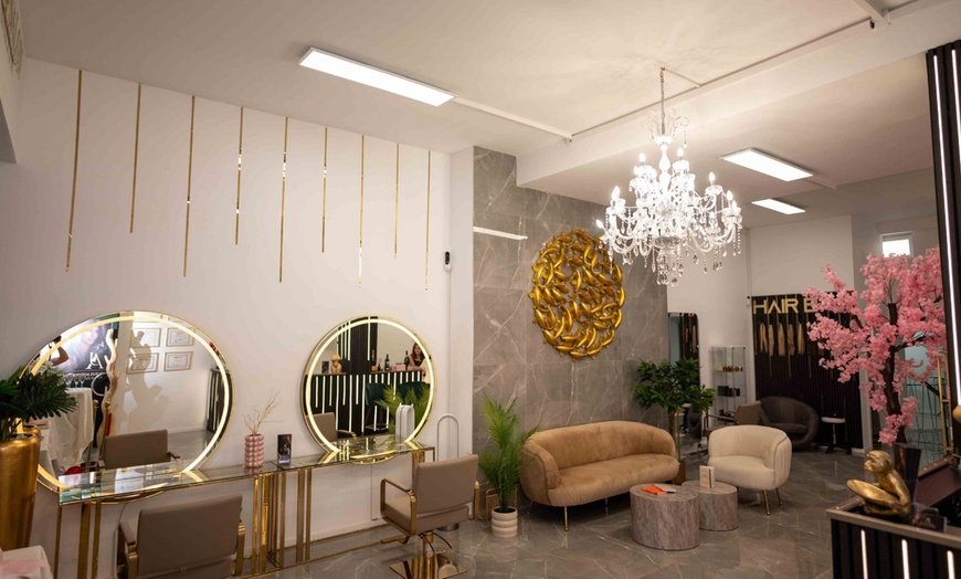 Image 5: Permanent Make-up inkl. Nachbehandlung für Lippen / Brauen für 1 Pers.