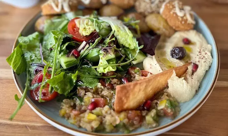 Herzhaft & aromatisch: Je 1 mediterranes Tellergericht für 1-2 Pers.