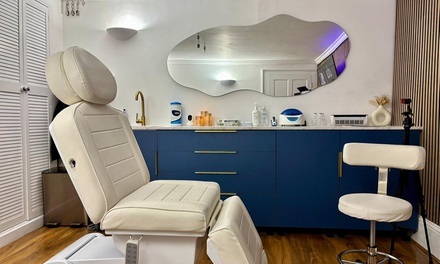 One Session - Medical Microneedling with Exomes - Knightsbridge Medical Center