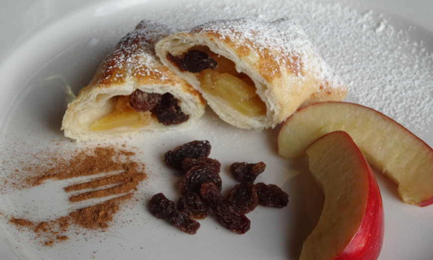Image 13: Dolomiti: soggiorno con colazione, cena e parcheggio
