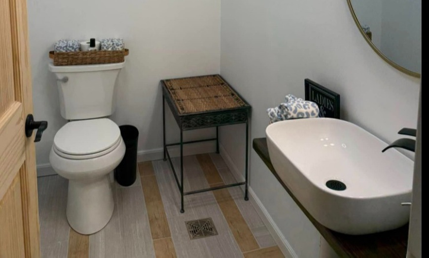 Image 7: Relax & Rejuvenate w/ 60, 75, or 90-Minute Swedish Massage & Hot Stone