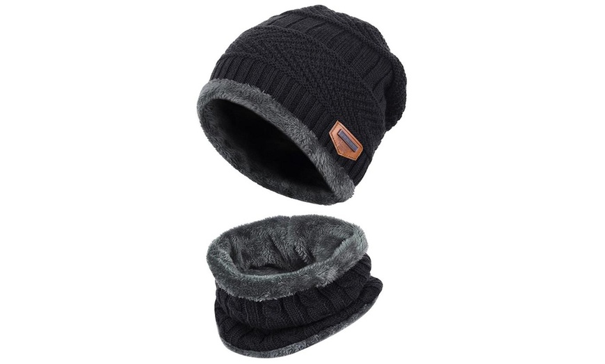 Image 5: Hat and Neck Warmer Set