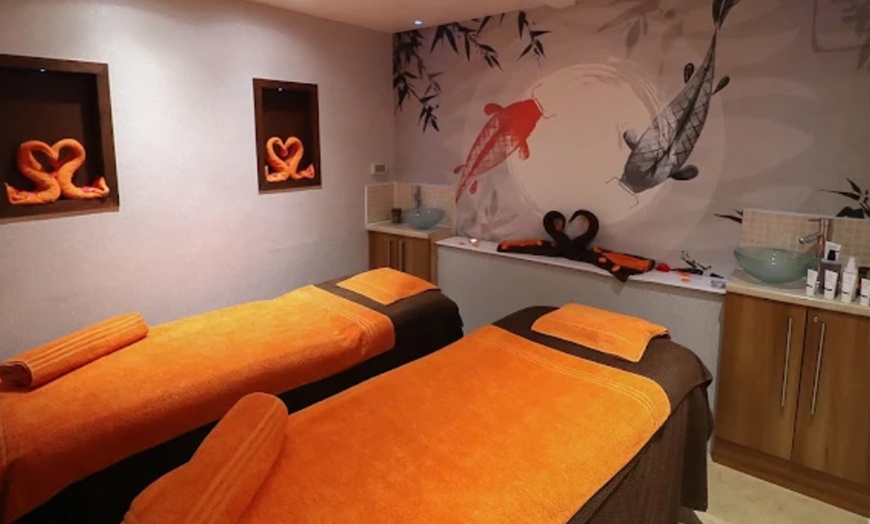 Image 2: Revitalize Your Skin with One or Three Glow Facials