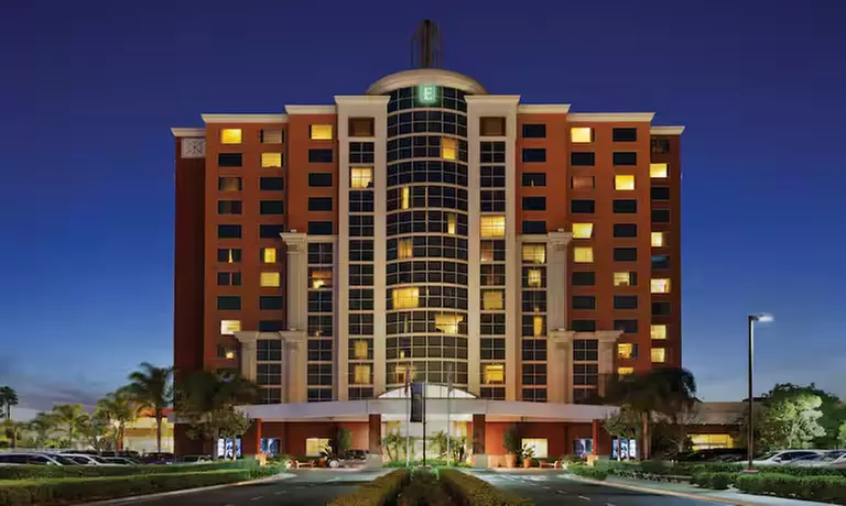 Member Pricing: Hotel Near Anaheim With Breakfast & Pool
