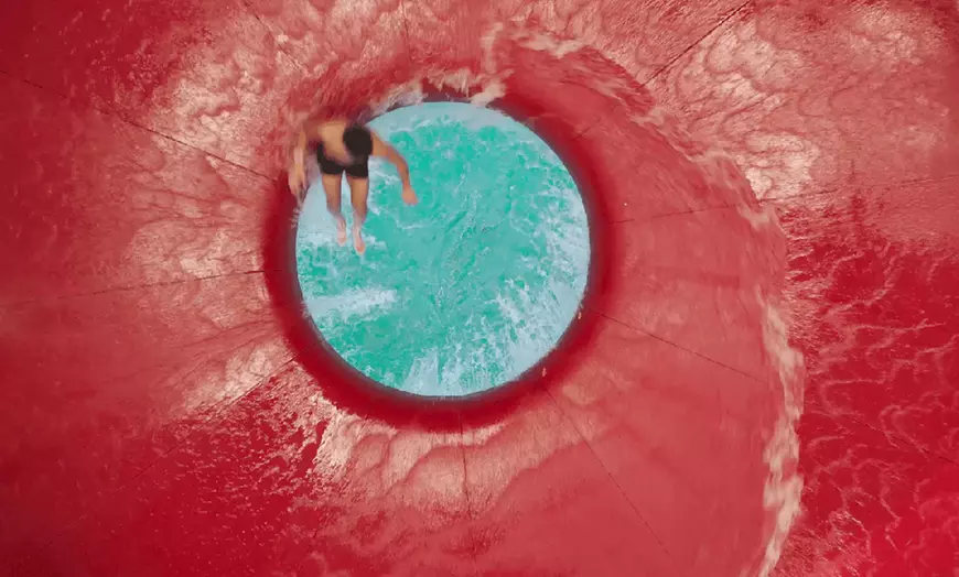Image 5: Le Point d’Eau : toboggans, bulles et relax à La Louvière