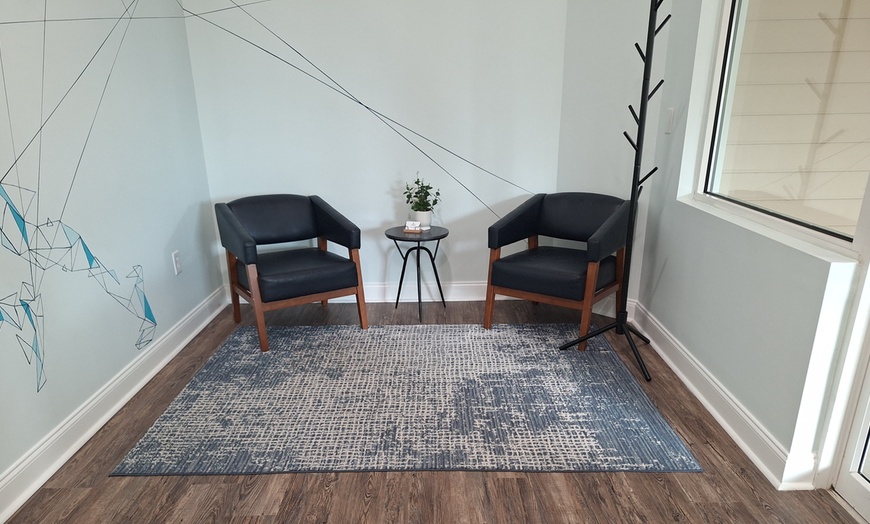 Image 3: Unwind Together with One 60 or 90 Minute Couple's Massage