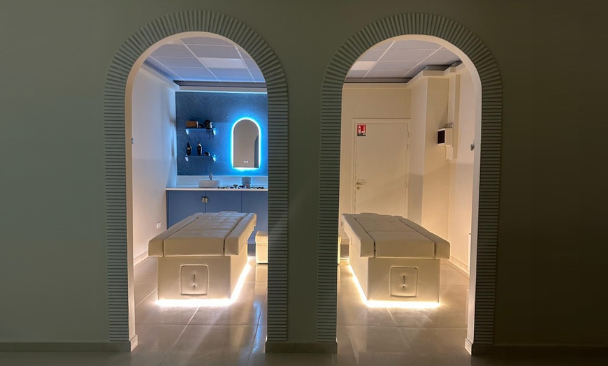 Image 5: Massage évasion relaxant d'1h ou 1h30