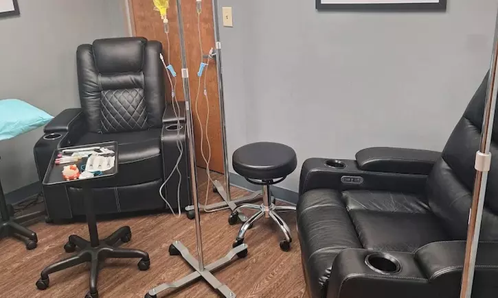 Recharge with 25MG, 100MG, 200MG NAD or IV Hydration/Myers Cocktail