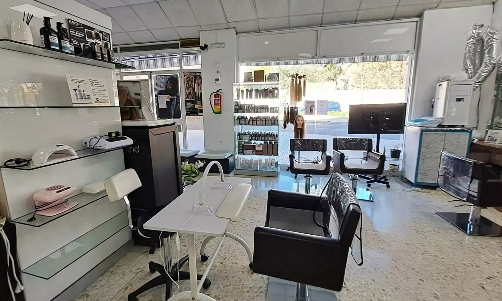 Limpieza básica o profunda con opción a hidrolimpieza facial para 1