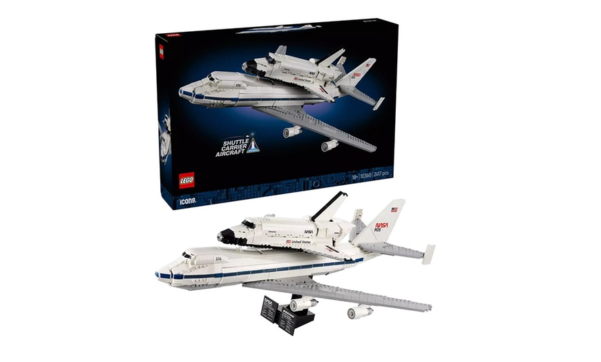 Image 3: LEGO Icons Space Shuttle Transport Jumbo, Detailed Adult Building Set