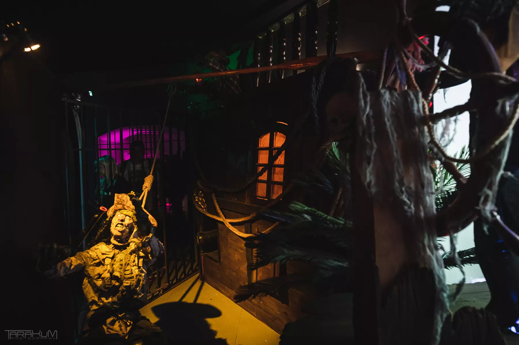 Magia i emocje: Bilety do Muzeum Iluzji Krzywy Domek i Baszty Tajemnic