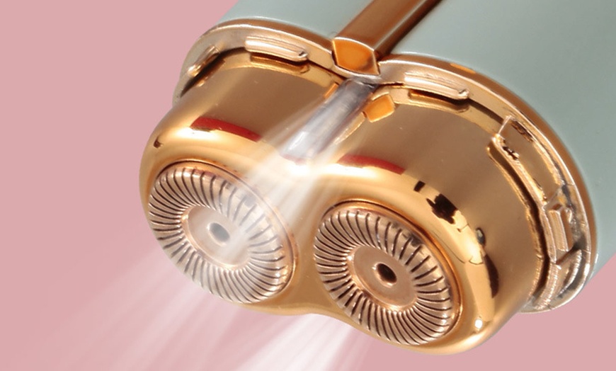 Image 4: Portable Facial Hair Removal
