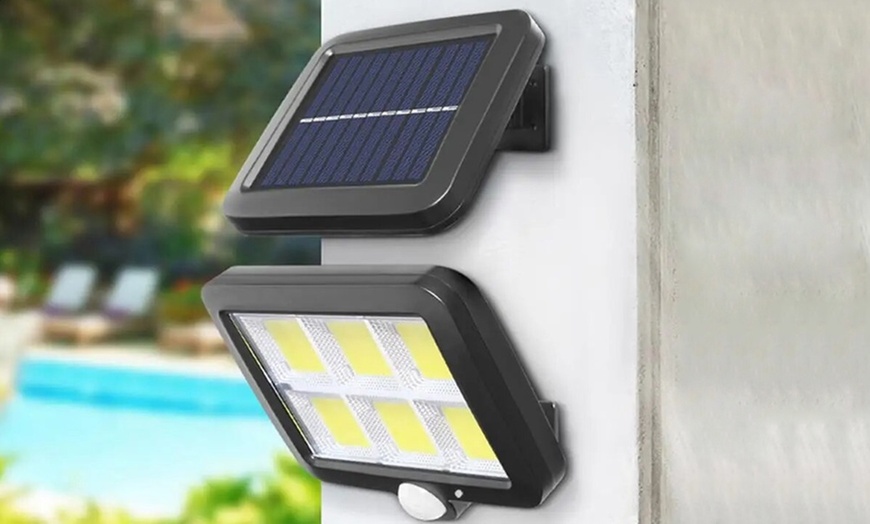 Image 5: Farolas de 120 led con panel solar de pared 