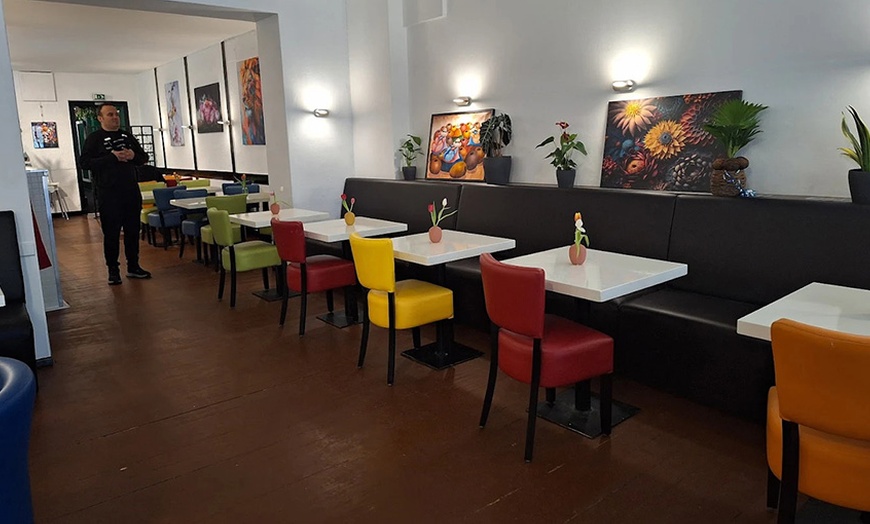 Image 6: Internationales 3-Gänge-Menü für 2-4 Personen