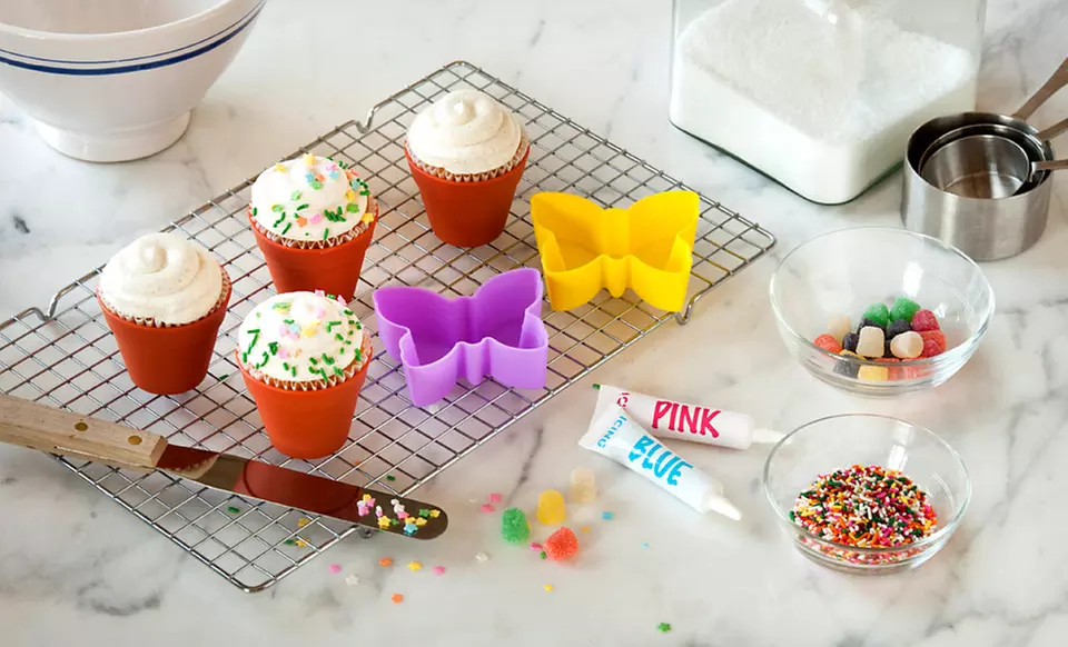 $9.99 for Crafty Cooking Kits Blooming or Butterfly Cupcake Baking Kit ($16.99 List Price) - Primary Image