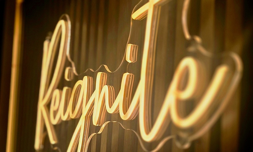 Image 4: Luxury Facial Pamper with 45 or 60 Minutes and Optional LED Therapy