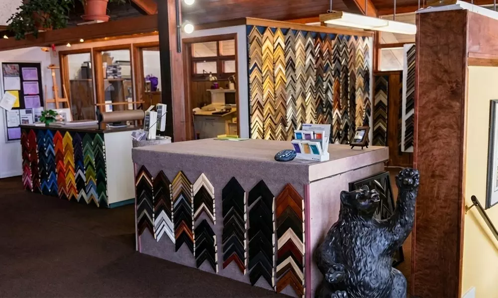 Create & Learn: Painting Workshops or 1-Month Class Pass