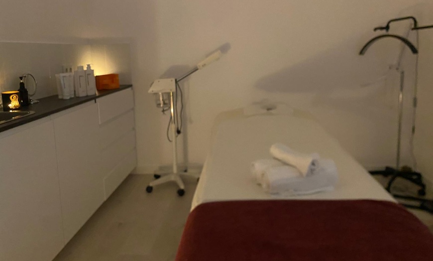 Image 8: Masaje corporal con técnica a elgir de 45, 60 o 75 minutos para 1 