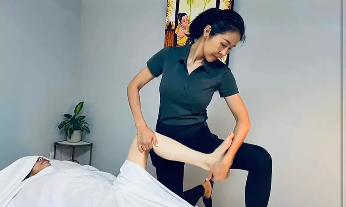 60 or 90 Minute Deep Tissue, Thai combination or Swedish Massage