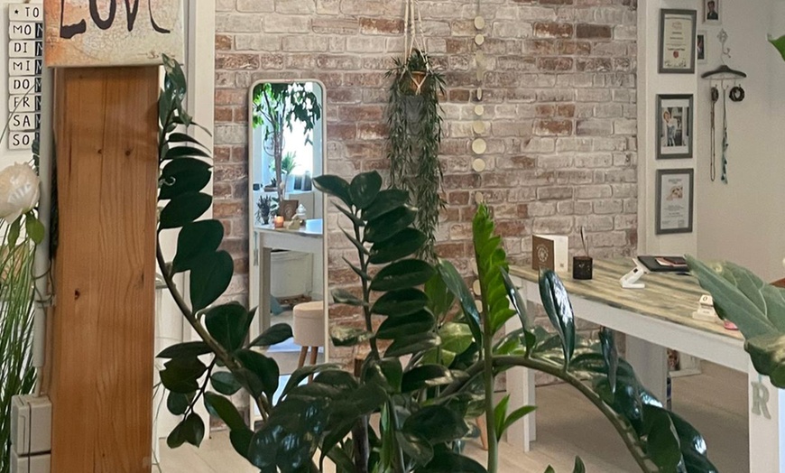 Image 3: Basic Plus / Premium Wellness- & Massage-Auszeit inkl. Fußbad und Tee