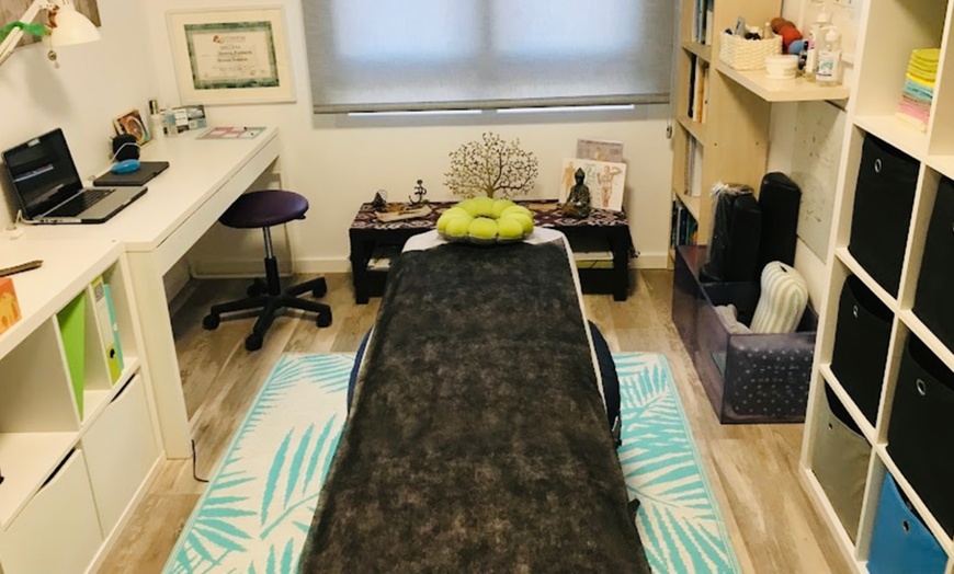 Image 2: Masaje a elegir de 30, 45 o 60 minutos para 1 persona 