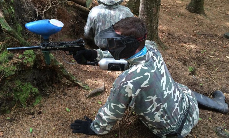 Image 3: Paintball with Lunch and Drinks