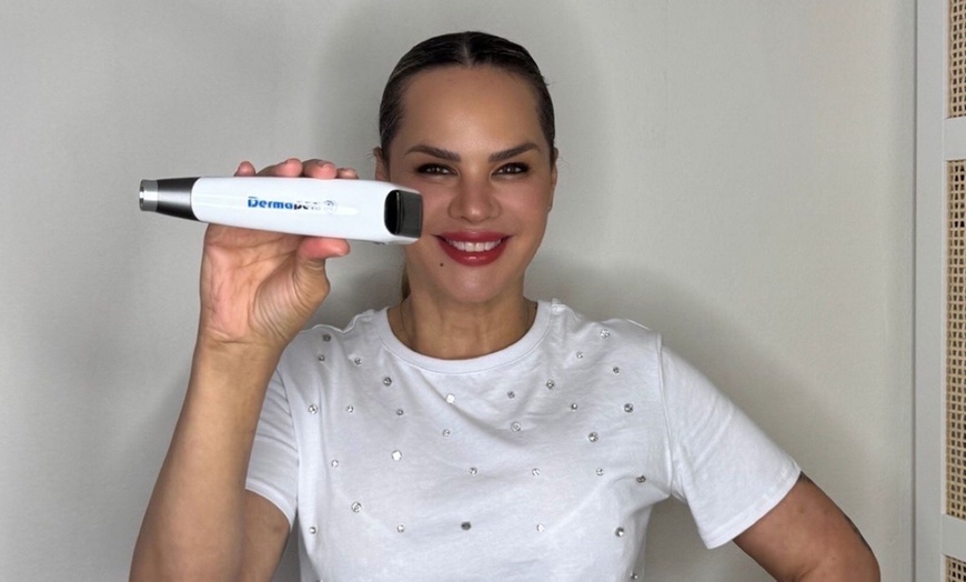 Image 6: Lactic, Glycolic, or Salicylic Acid or Vitamin A Peel & LED Treatment 