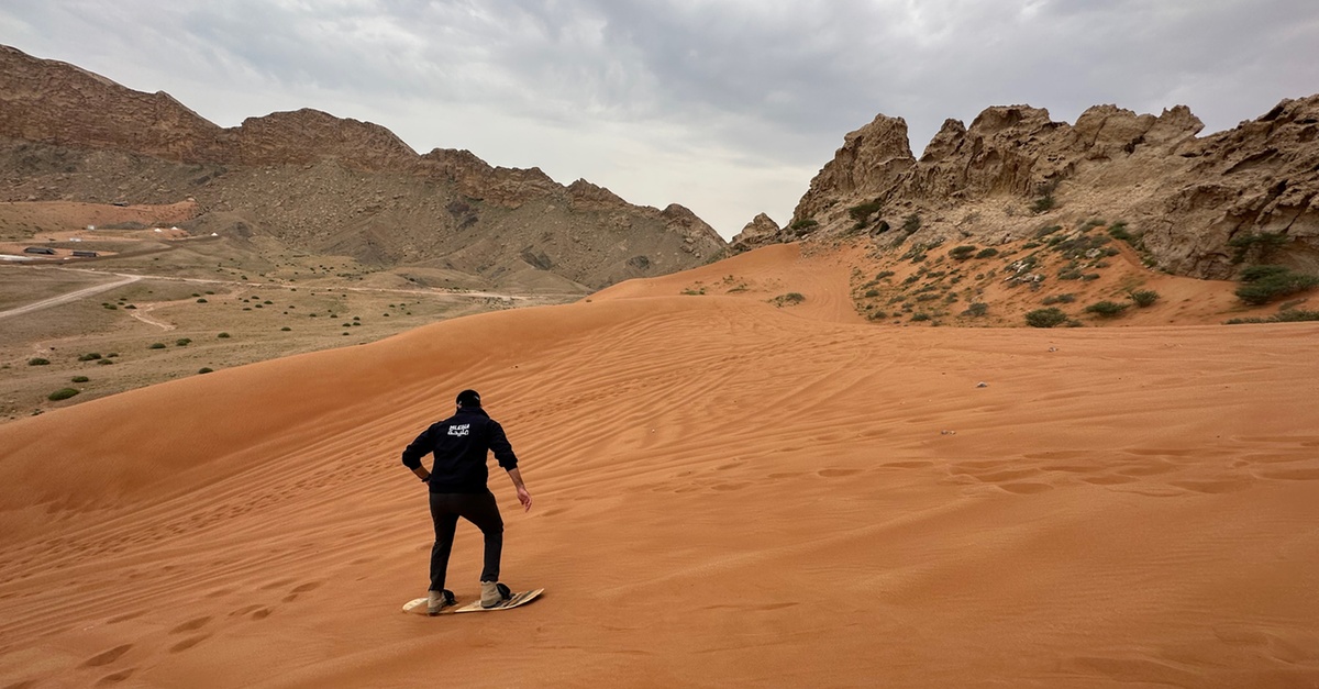 Off-road Desert Suv Tours & Thrilling Sandboarding Experience Off-road Desert Suv Tours & Thrilling Sandboarding Experience