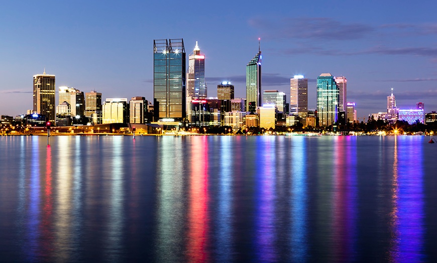 Image 2: Cosmopolitan Perth CBD: Queen Room for Two at 4* Novotel Perth Langley