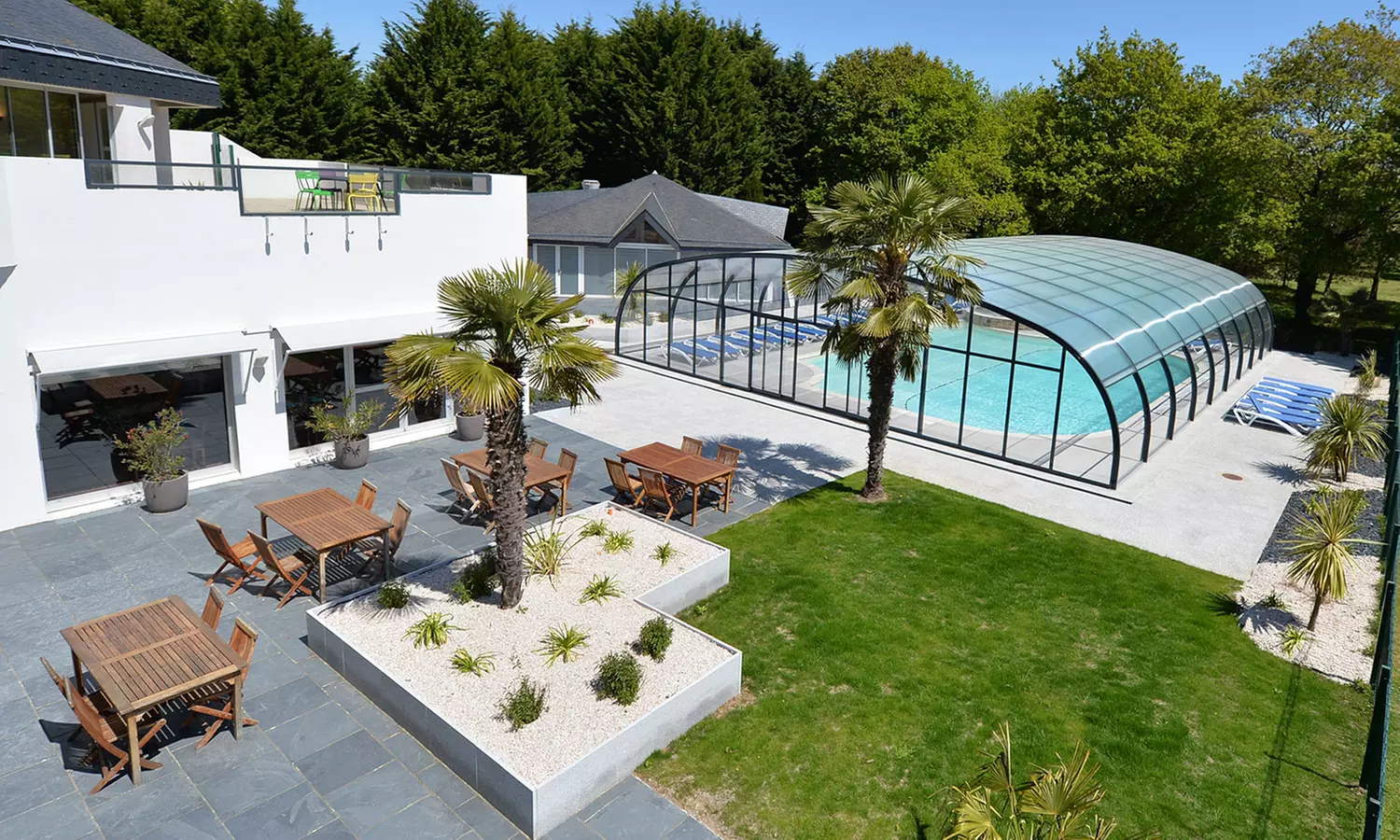 Bretagne : 1 à 3 nuits avec pdj, diner et accès spa à l'hôtel The Originals du Golf de Saint-Laurent pour 2 personnes - Primary Image