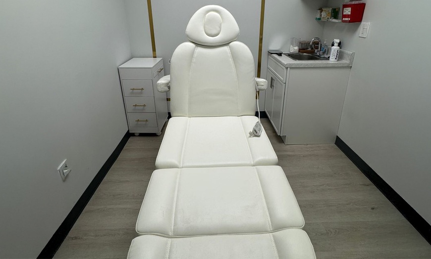 Image 3: Up to 72% Off on P-SHOT Plasma at Revival Med Spa