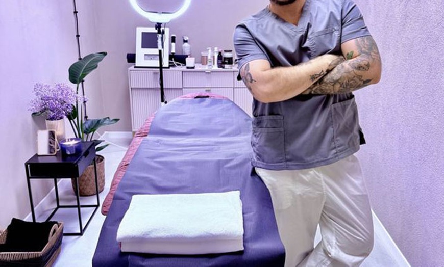 Image 4: 4 zabiegi liposukcji ultradźwiękowej na brzuch, uda i pośladki w Masaż SPA Katowice Fredry (do -81%)