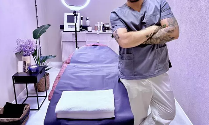 4 zabiegi liposukcji ultradźwiękowej na brzuch, uda i pośladki w Masaż SPA Katowice Fredry (do -81%)