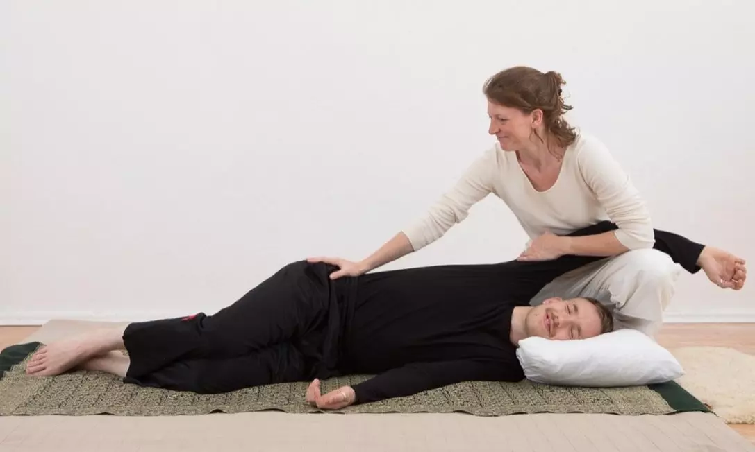 Shiatsu-Behandlung oder Thai-Massage an 1 Zone nach Wahl für 1 Person