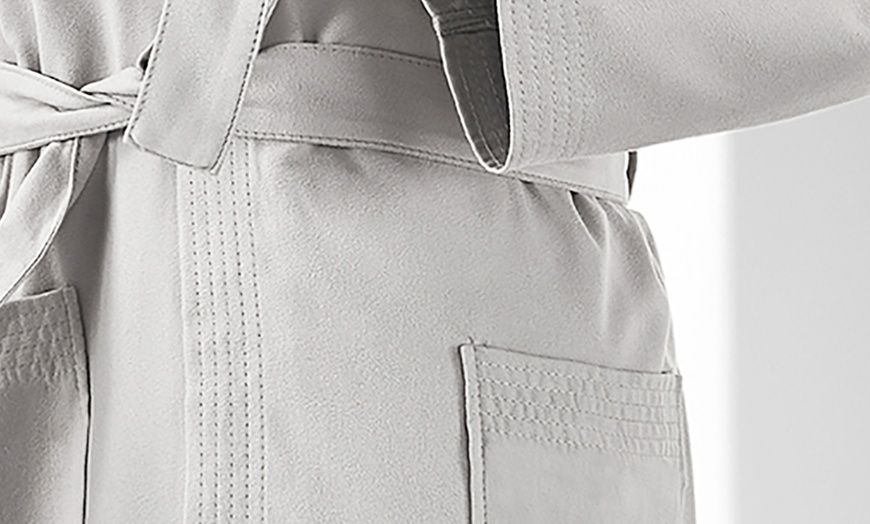 Image 4: Sneldrogend microfiber badjas met capuchon