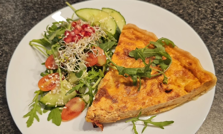 Image 8: Vielfältiges Mittagessen nach Wahl für 1, 2 oder 4 Personen