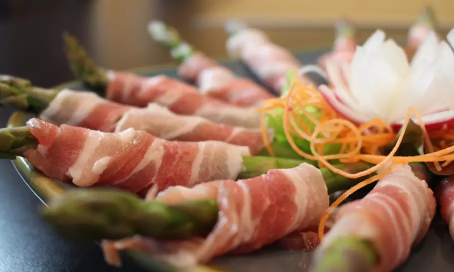 Koreanisches BBQ am Tisch