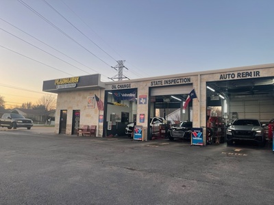 711 West Parker Road: Semi Synthetic Oil Change with Free Brake Check - Plano Lube and Auto Repair