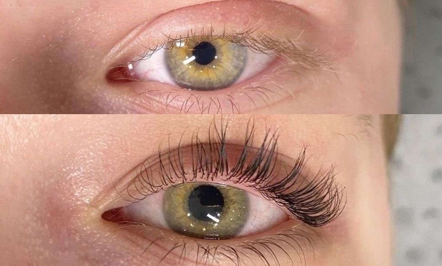 Image 6: Elevate with One Lash Lift with or without Tint For a Fresh Look