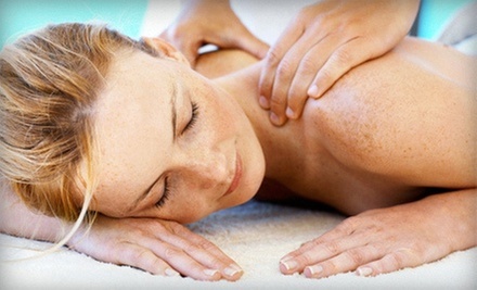 Enjoy a 1-hour custom massage with a holiday treat