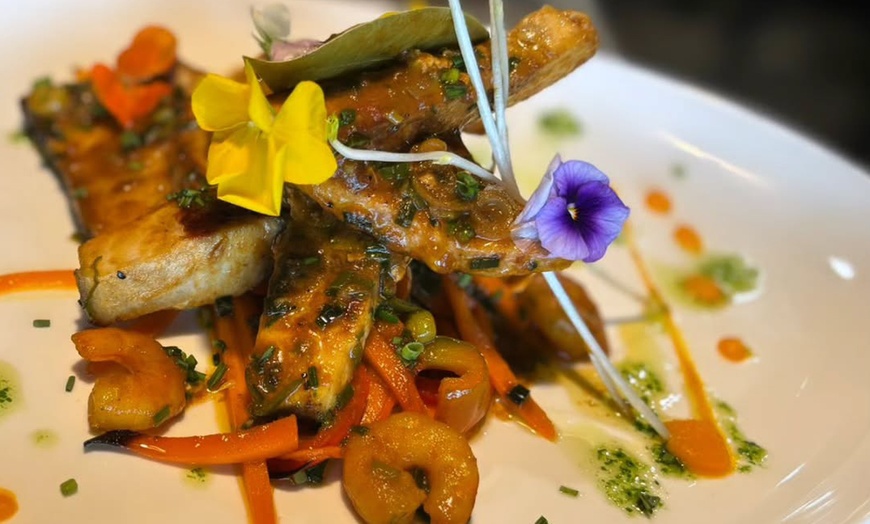 Image 8: Menú mediterráneo para 2 o 4 con opción a chuletón y botella de vino