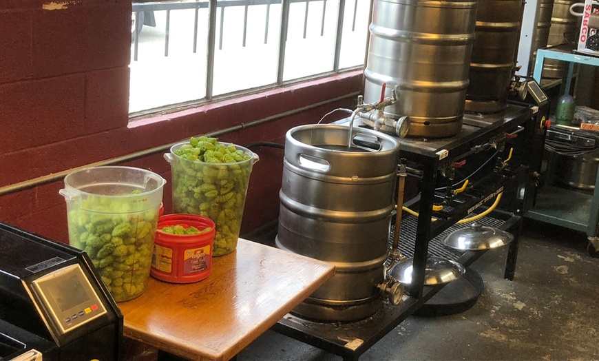 Image 5: Brew Your Own Beer Keg – 5 or 10 Gallon Experience